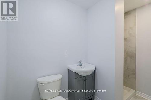 #202 -210 Carlton St, Toronto, ON - Indoor Photo Showing Bathroom