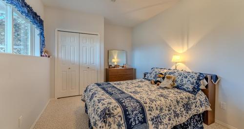 2410 Aspen Place, Creston, BC - Indoor Photo Showing Bedroom