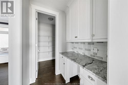 249 Charles, Essex, ON - Indoor Photo Showing Kitchen