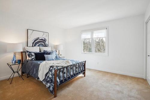 199 Penn Drive, Burlington, ON - Indoor Photo Showing Bedroom
