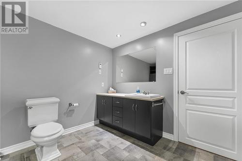 40 Old Mill Bridge Road, Westmeath, ON - Indoor Photo Showing Bathroom