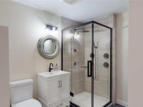 6765 Klahanie Dr, Powell River, BC - Indoor Photo Showing Bathroom