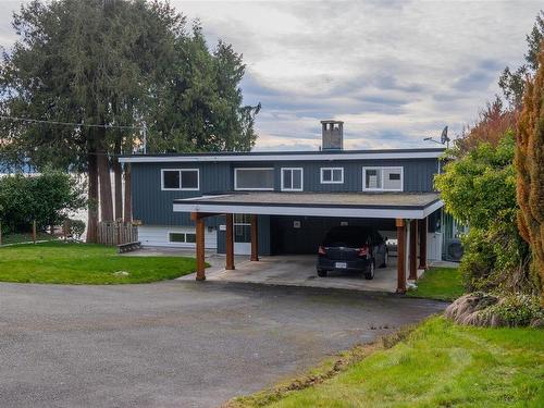 6765 Klahanie Dr, Powell River, BC - Outdoor With Facade