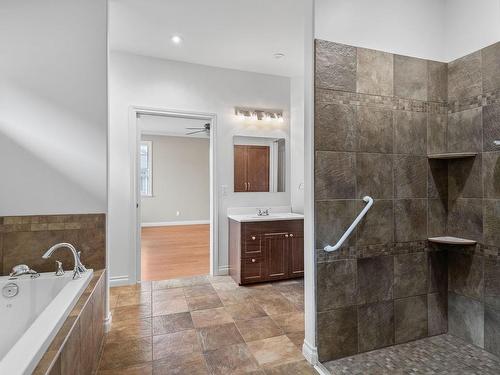 3780 Fleming St, Port Alberni, BC - Indoor Photo Showing Bathroom