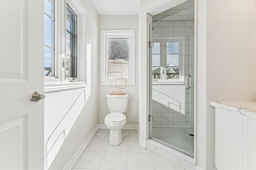 115 Aquasanta Crescent, Hamilton, ON - Indoor Photo Showing Bathroom