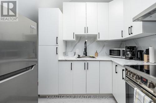 38 Inchbury Street, Hamilton, ON - Indoor Photo Showing Kitchen