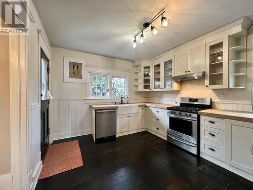 636 Taylor Street, Prince Rupert, BC - Indoor Photo Showing Kitchen