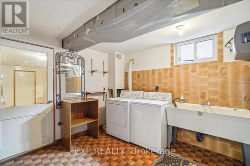 32 Killamarsh Drive, Toronto, ON - Indoor Photo Showing Laundry Room