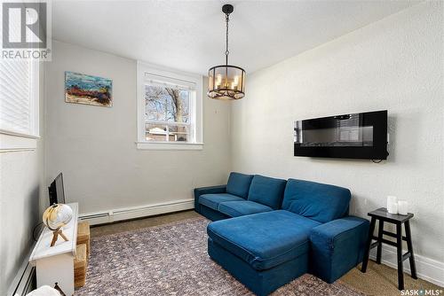 103 609 King Street, Saskatoon, SK - Indoor Photo Showing Living Room