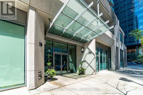 2015 - 30 Grand Trunk Crescent, Toronto, ON - Outdoor