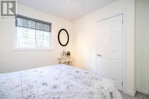 2361 Sunnidale 9/10 Sdrd, Clearview, ON - Indoor Photo Showing Bedroom