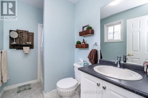 2361 Sunnidale 9/10 Sdrd, Clearview, ON - Indoor Photo Showing Bathroom