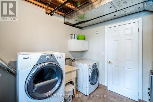 2361 Sunnidale 9/10 Sdrd, Clearview, ON - Indoor Photo Showing Laundry Room