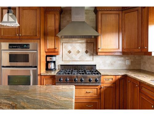 7850 Old Kamloops Road, Vernon, BC - Indoor Photo Showing Kitchen