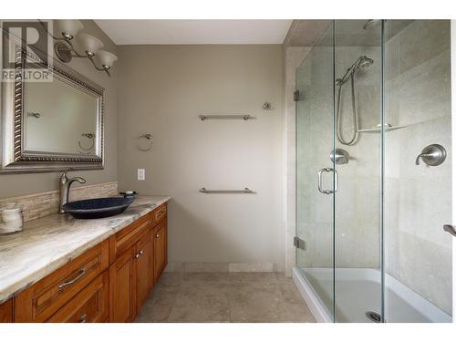 7850 Old Kamloops Road, Vernon, BC - Indoor Photo Showing Bathroom