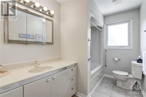 348 Galloway Drive, Orleans, ON - Indoor Photo Showing Bathroom