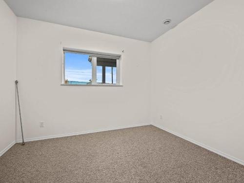 6256 Hare Road, Kamloops, BC - Indoor Photo Showing Other Room