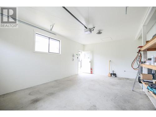5205 Oleander Drive, Osoyoos, BC - Indoor Photo Showing Garage