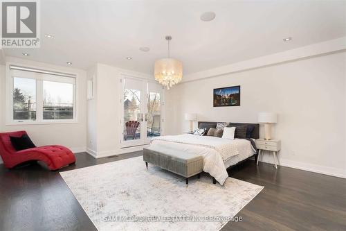685 Montbeck Cres, Mississauga, ON - Indoor Photo Showing Bedroom