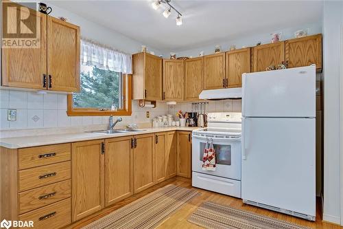 19 Sunnyvale Lane, Omemee, ON - Indoor Photo Showing Kitchen With Double Sink