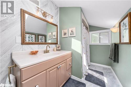 38 Harmony Road, Belleville, ON - Indoor Photo Showing Bathroom