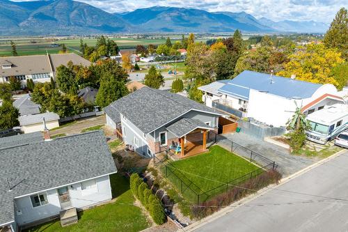 433 10Th Avenue, Creston, BC - Outdoor With View