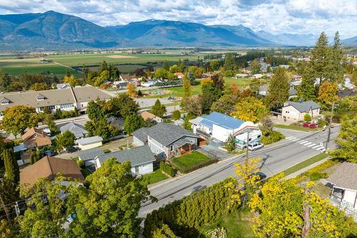 433 10Th Avenue, Creston, BC - Outdoor With View