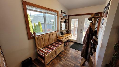 522 Border Place, Midway, BC - Indoor Photo Showing Other Room