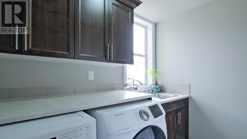 3087 Sageview Road, West Kelowna, BC - Indoor Photo Showing Laundry Room