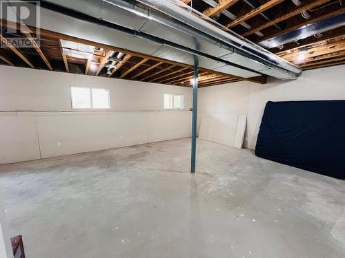 15-640 Upper Lakeview  Road, Windermere, BC - Indoor Photo Showing Basement