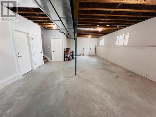 15-640 Upper Lakeview  Road, Windermere, BC - Indoor Photo Showing Basement