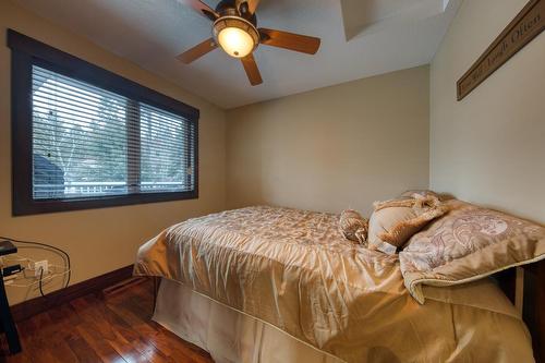 5144 Riverview Road, Fairmont Hot Springs, BC - Indoor Photo Showing Bedroom