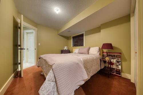 5144 Riverview Road, Fairmont Hot Springs, BC - Indoor Photo Showing Bedroom
