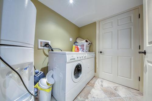 5144 Riverview Road, Fairmont Hot Springs, BC - Indoor Photo Showing Laundry Room