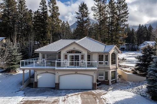 5144 Riverview Road, Fairmont Hot Springs, BC - Outdoor With Deck Patio Veranda With Facade