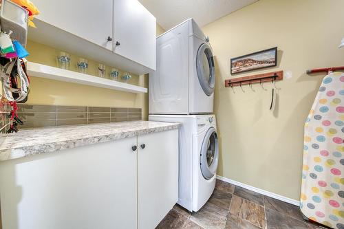 5152 Riverview Crescent, Fairmont Hot Springs, BC - Indoor Photo Showing Laundry Room