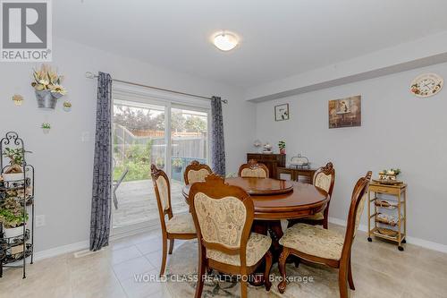 29 English Lane, Brantford, ON - Indoor Photo Showing Dining Room