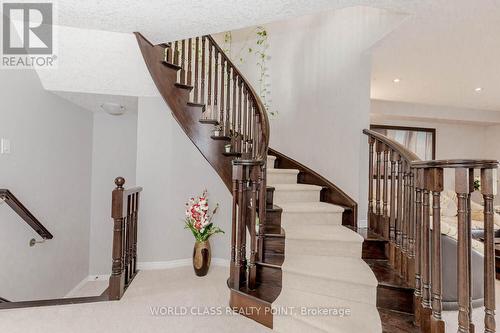 29 English Lane, Brantford, ON - Indoor Photo Showing Other Room