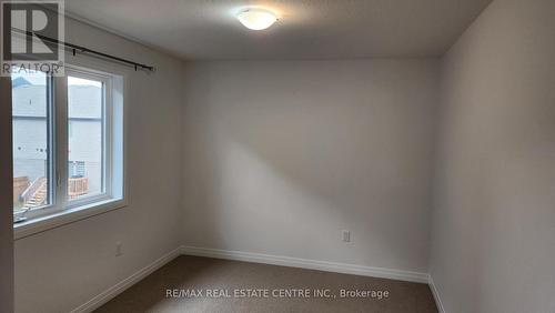 4083 Healing Street, Lincoln, ON - Indoor Photo Showing Other Room