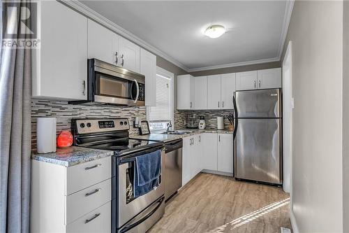 1237 Daly Avenue, Cornwall, ON - Indoor Photo Showing Kitchen