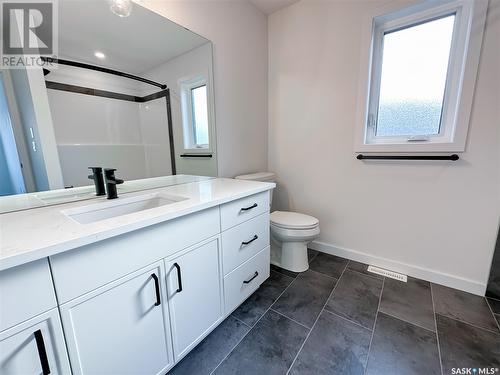 174 Schmeiser Lane, Saskatoon, SK - Indoor Photo Showing Bathroom