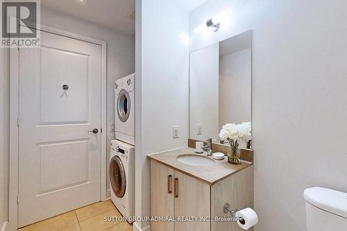 324 - 7608 Yonge Street, Vaughan, ON - Indoor Photo Showing Laundry Room