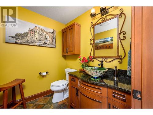 7811 Westkal Road, Coldstream, BC - Indoor Photo Showing Bathroom
