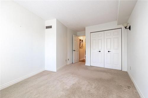 701 Geneva Street|Unit #2205, St. Catharines, ON - Indoor Photo Showing Other Room