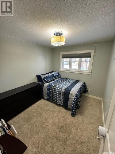 170 Ash Drive, Weyburn, SK - Indoor Photo Showing Bedroom