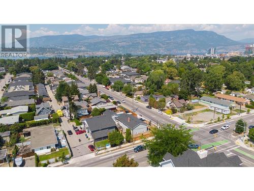 889 Cadder Avenue, Kelowna, BC - Outdoor With View