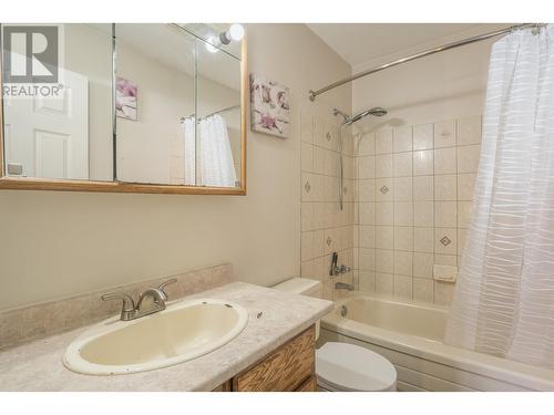 7736 St Mathew Place, Prince George, BC - Indoor Photo Showing Bathroom