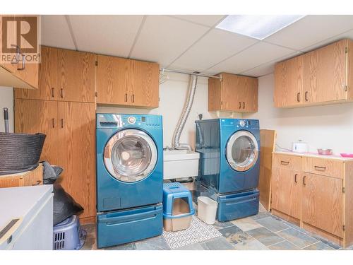 7736 St Mathew Place, Prince George, BC - Indoor Photo Showing Laundry Room