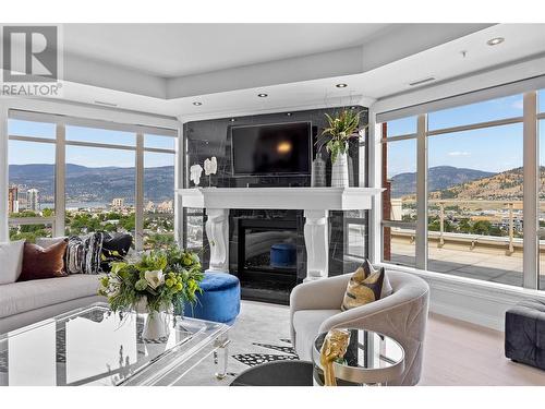 1160 Bernard Avenue Unit# 1701, Kelowna, BC - Indoor Photo Showing Living Room With Fireplace