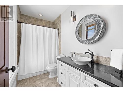 1160 Bernard Avenue Unit# 1701, Kelowna, BC - Indoor Photo Showing Bathroom